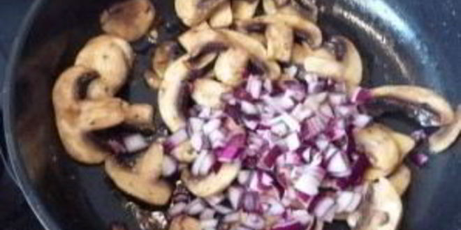 Рецепт азу из индейки со сметаной