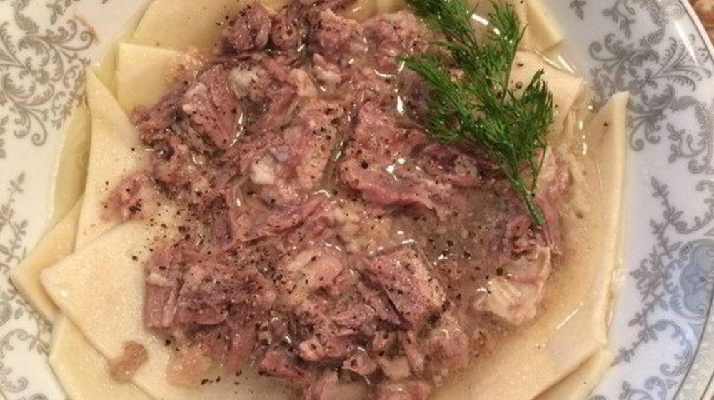 Как приготовить бешбармак из говяжьих ребер
