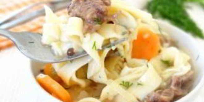 Рецепт домашней лапши со свининой