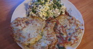 Рецепт Драников с селедочным салатом