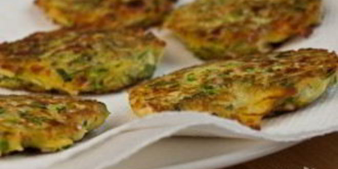 Рецепт драников с сыром и зеленым луком