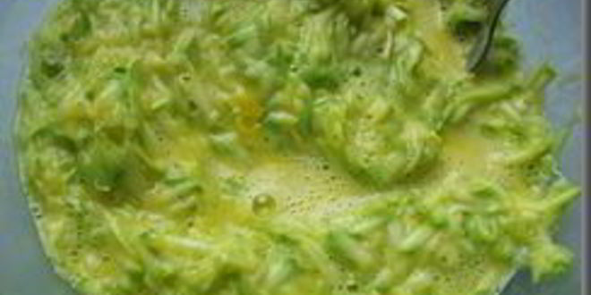 Рецепт кабачковых драников с чесночным соусом