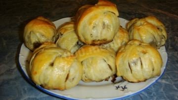 Рецепт Фрикаделек из фарша в слоеном тесте