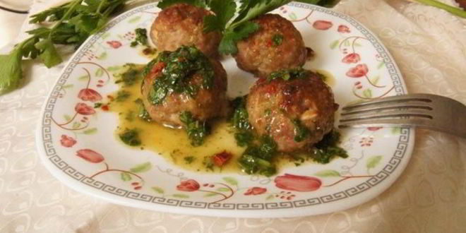 Рецепт фрикаделек с фетой и соусом чимичурри