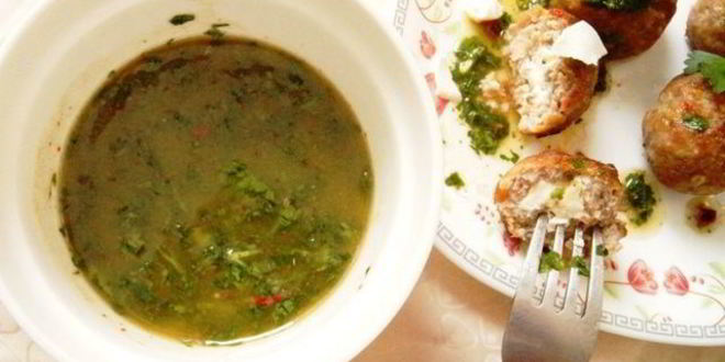 Рецепт фрикаделек с фетой и соусом чимичурри