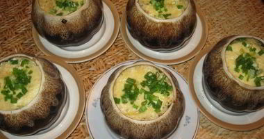 Рецепт Фрикаделек с картошкой в горшочках