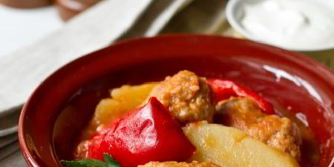 Рецепт фрикаделек с овощами в томатном соусе