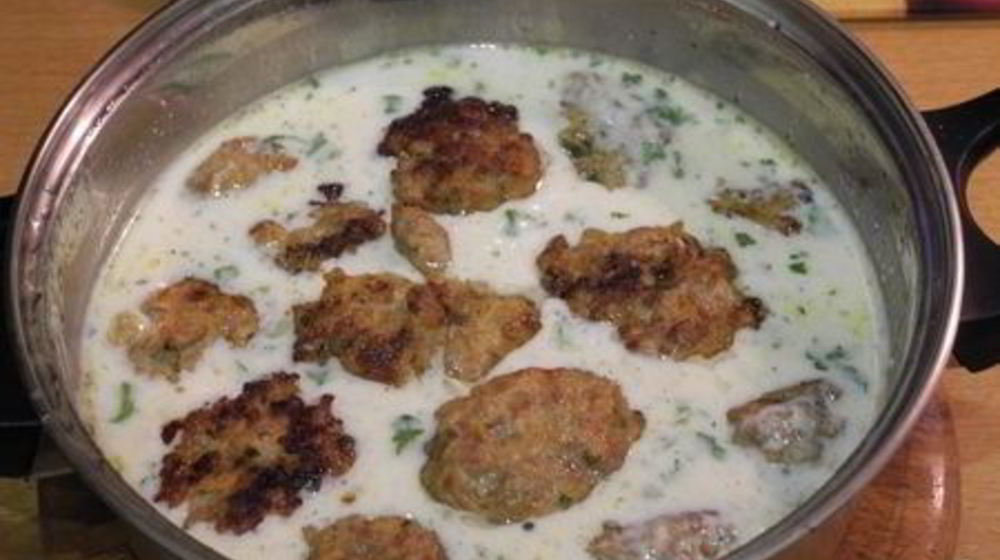 Как приготовить фрикадельки в сливочном соусе