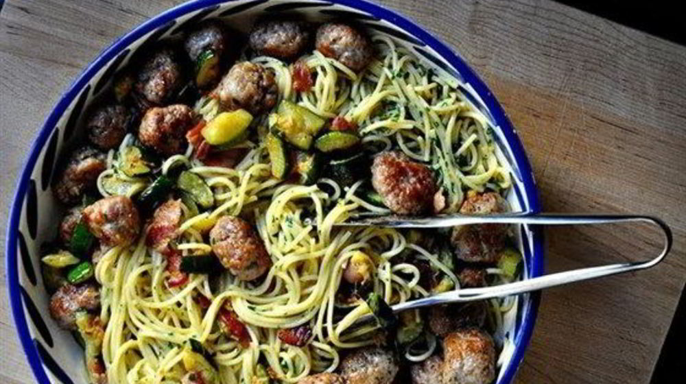 Как приготовить карбонару с цукини и фрикадельками
