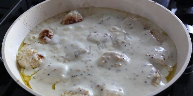 Рецепт куриных фрикаделек в сметанном соусе