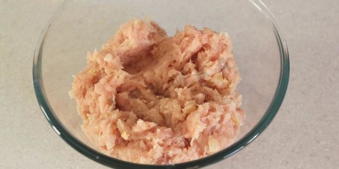 Рецепт куриных фрикаделек в сметанном соусе