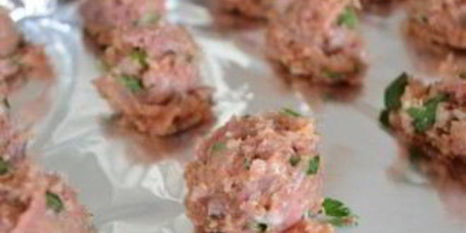 Рецепт мясных шариков с моцареллой в томатном соусе