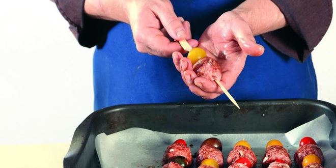 Рецепт шашлычков с фрикадельками в соусе терияки