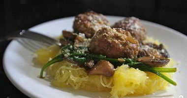 Рецепт Спагетти сквош с фрикадельками и шпинатом