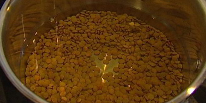 Рецепт чечевицы с травами и беконом