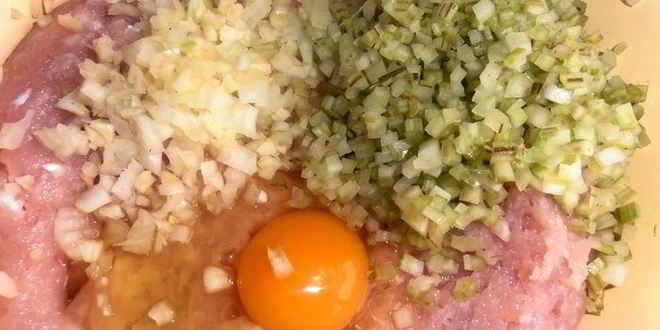 Рецепт картофельной шапки на курином фарше