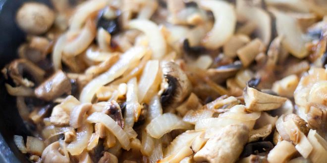 Рецепт картошки с грибами в духовке