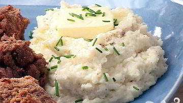 Рецепт Пюре из цветной капусты с чесноком и пармезаном