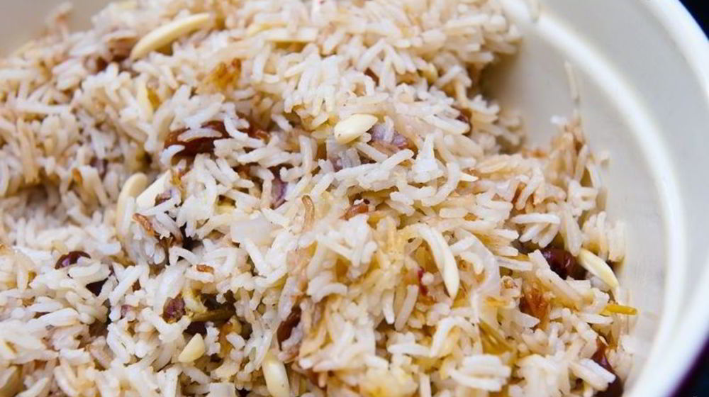 Как приготовить рис с финиками