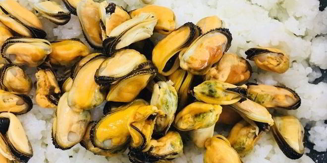 Рецепт риса с голубым сыром и мидиями