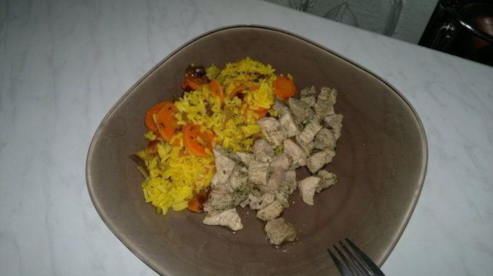 Как приготовить рис с морковью в восточном стиле и свиная лопатка с кавказскими травами