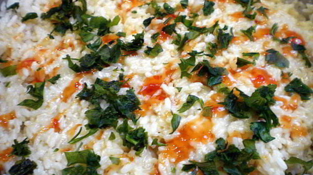 Как приготовить рис с яйцом и сладким соусом чили