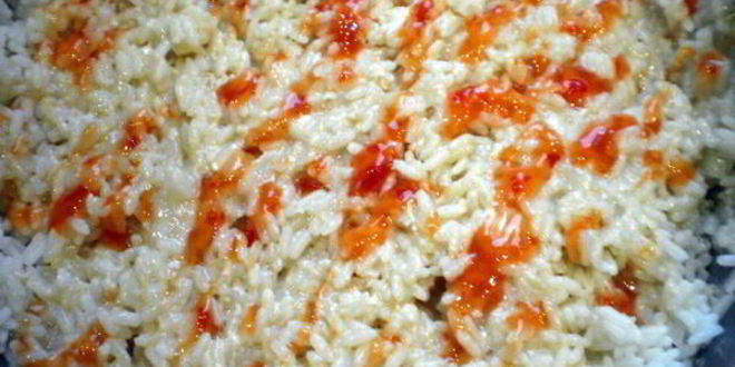 Рецепт риса с яйцом и сладким соусом чили