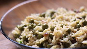 Рецепт Риса с зеленым горошком и миндалем