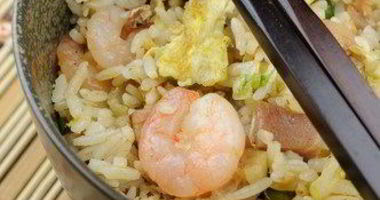 Рецепт Сладкого риса с креветками и салатной смесью Афиша-Еда