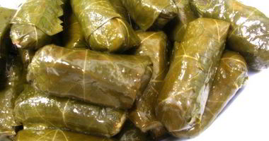 Рецепт Долмы из говядины с соусом мацони