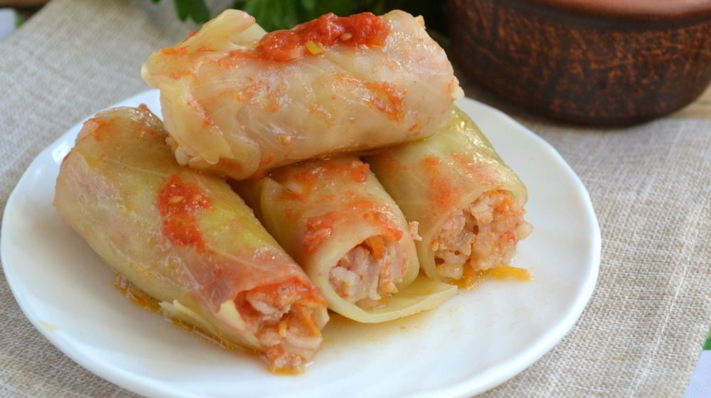 Как приготовить голубцы, фаршированные мясом и рисом