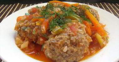 Рецепт Голубцов ленивых паровых под овощным соусом