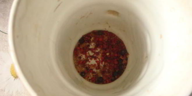 Рецепт голубцов в лахане с двумя соусами