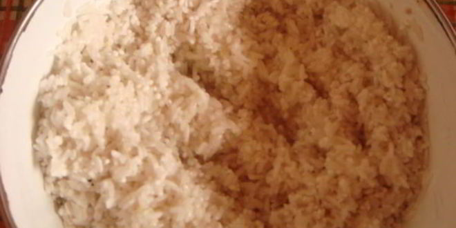 Рецепт голубцов в лахане с двумя соусами