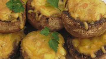 Рецепт Фаршированных грибов с сыром в духовке