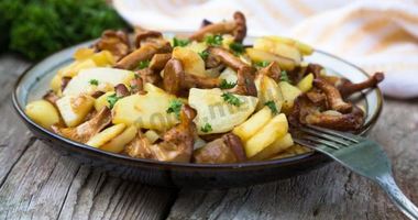 Рецепт Грибов лисички жареные с картошкой