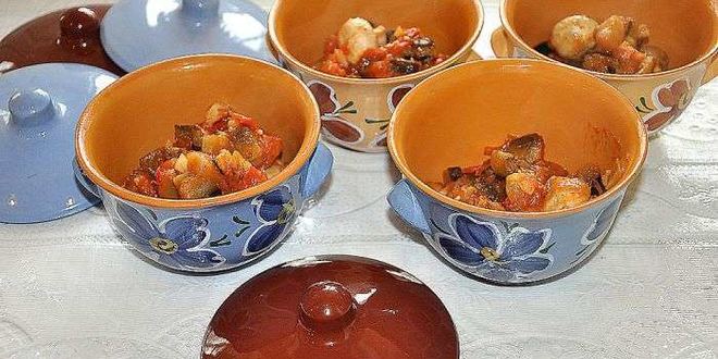 Рецепт грибов с овощами в горшочках