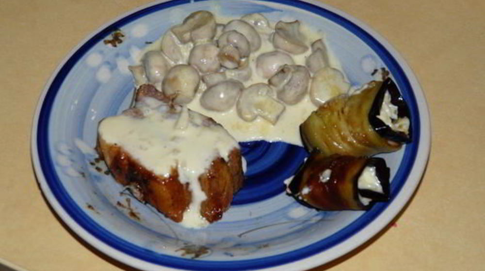 Как приготовить грибы в сливочно-сырной подливке