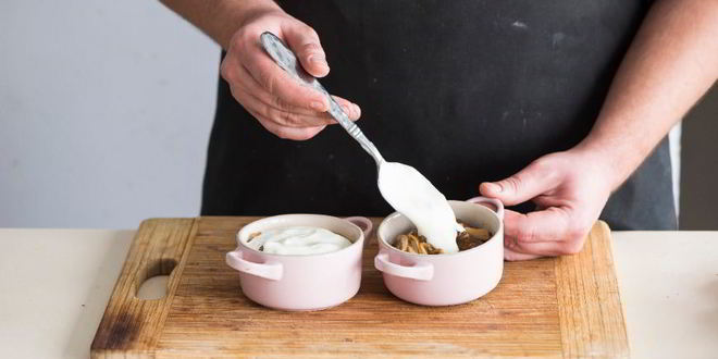 Рецепт грибов, запеченных в кокотнице