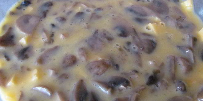 Рецепт куриного лукошка с грибным омлетом