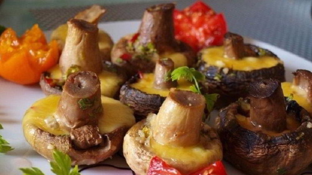 Как приготовить шампиньоны с сыром