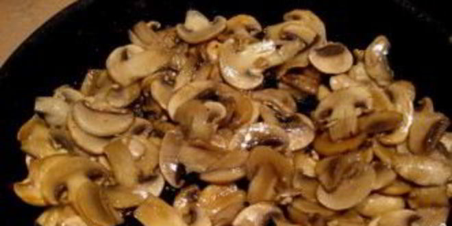 Рецепт шампиньонов со сметаной