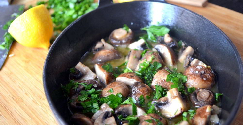 Рецепт грибов, запеченных в кокотнице