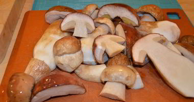 Рецепт Жареных белых грибов с морковкой и луком