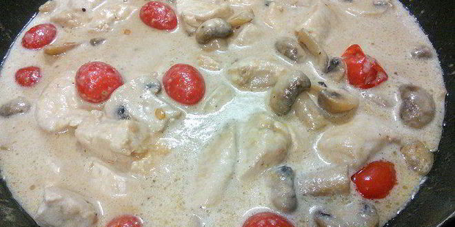 Рецепт быстрого куриного гуляша в арахисовом соусе