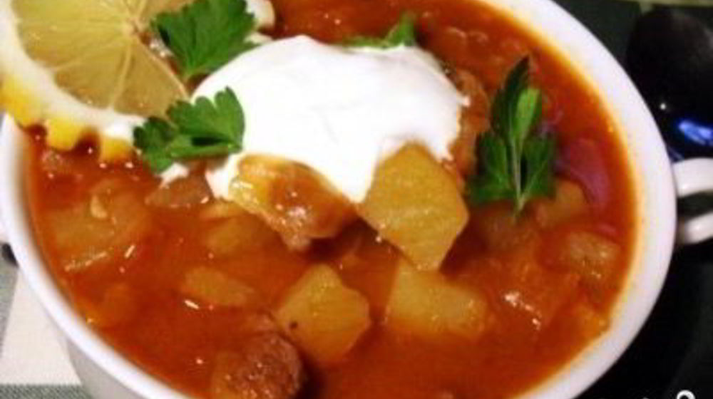 Как приготовить гуляш из говядины с картошкой