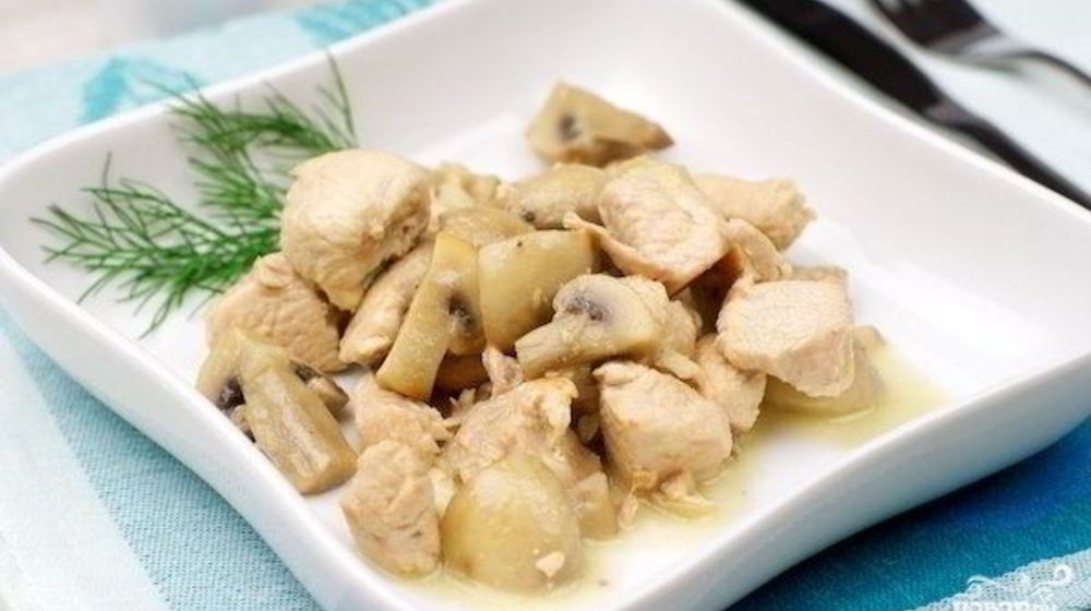 Как приготовить гуляш из индейки с грибами