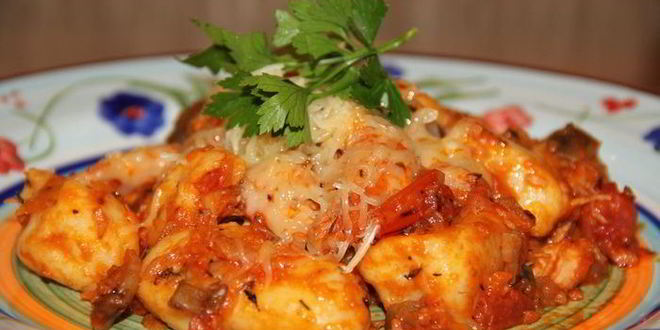 Рецепт картофельных ньокков с куриным филе и грибами