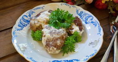 Рецепт Котлет под соусом Бешамель