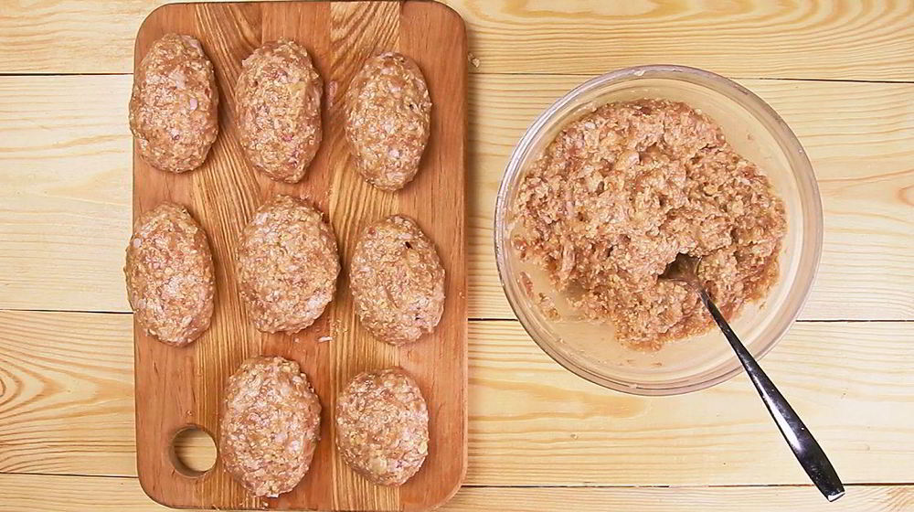 Как приготовить куриные котлеты с овсяными хлопьями